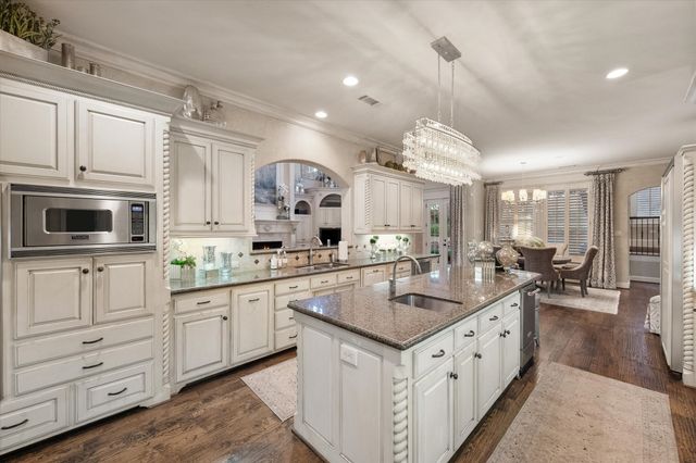 2325 Panorama Court, Arlington, TX 76016