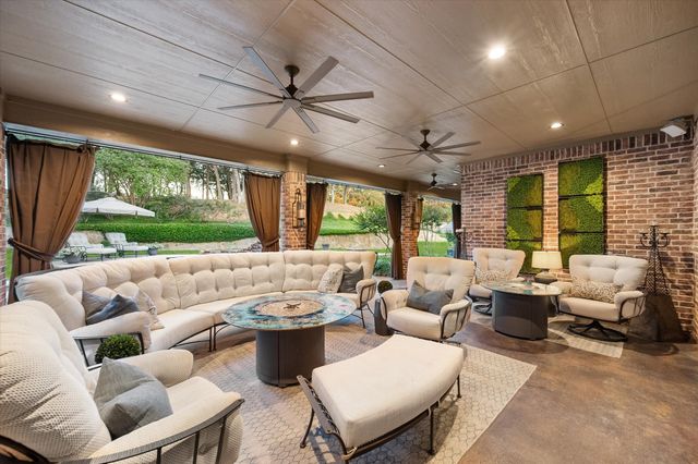 2325 Panorama Court, Arlington, TX 76016