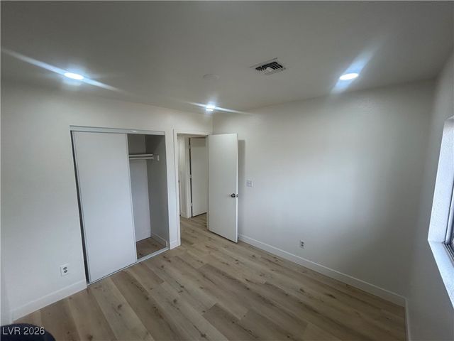 5900 Fawn Avenue, Las Vegas, NV 89107