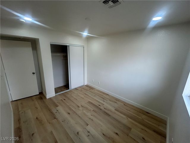 5900 Fawn Avenue, Las Vegas, NV 89107