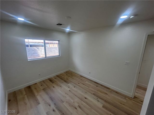 5900 Fawn Avenue, Las Vegas, NV 89107