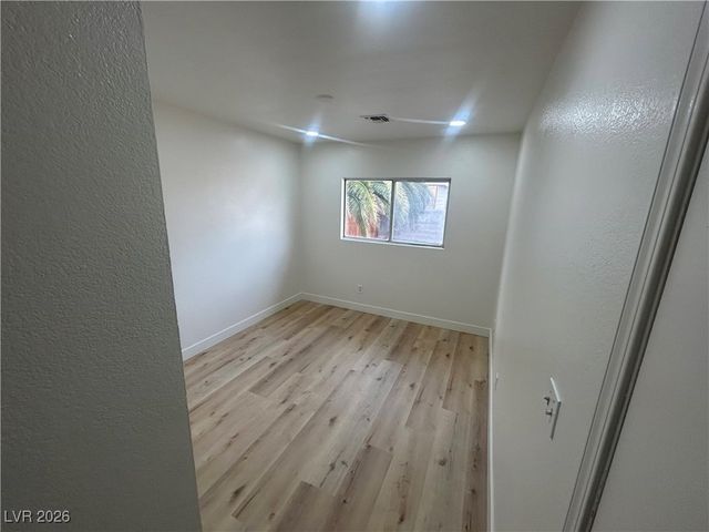 5900 Fawn Avenue, Las Vegas, NV 89107