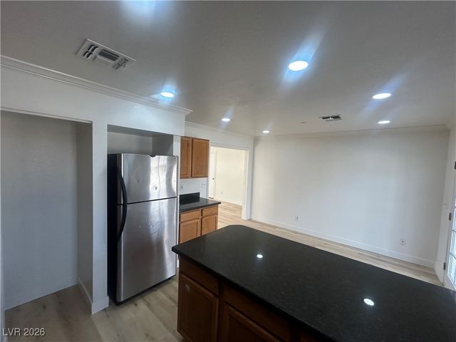 5900 Fawn Avenue, Las Vegas, NV 89107