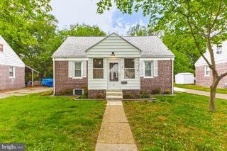 5 DIXIE DR, Penns Grove, NJ 08069
