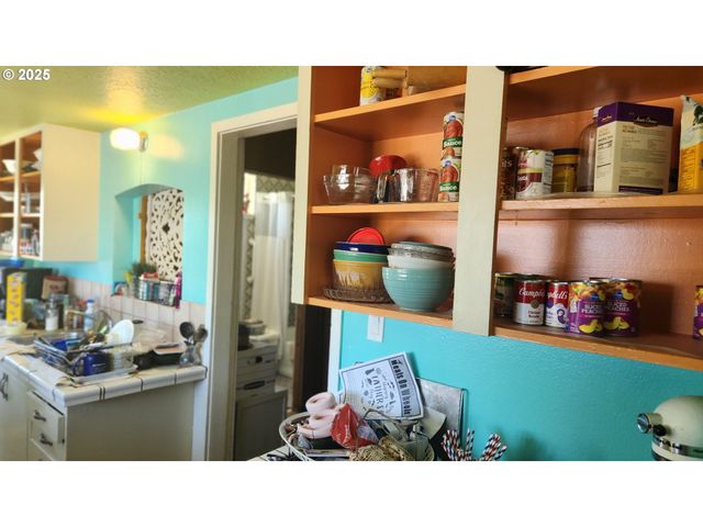 505 E 13TH St, The Dalles, OR 97058