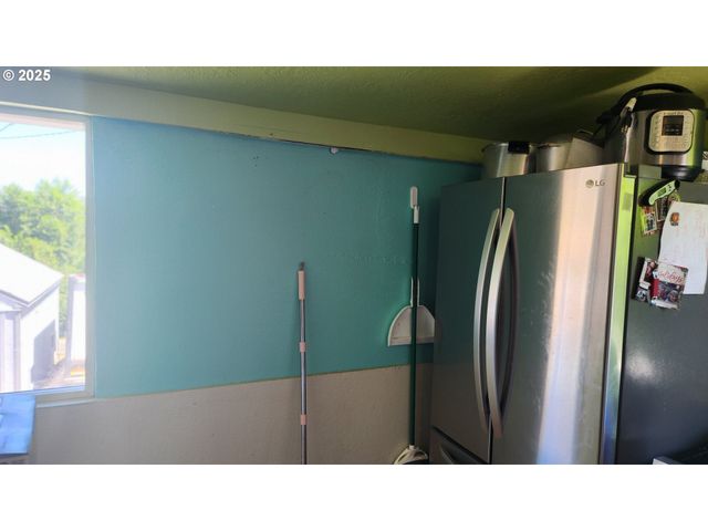 505 E 13TH St, The Dalles, OR 97058