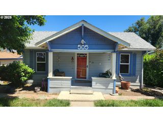 505 E 13TH St, The Dalles, OR 97058