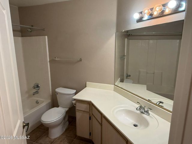 5751 N Kolb Rd Unit 11102, Tucson, AZ 85750