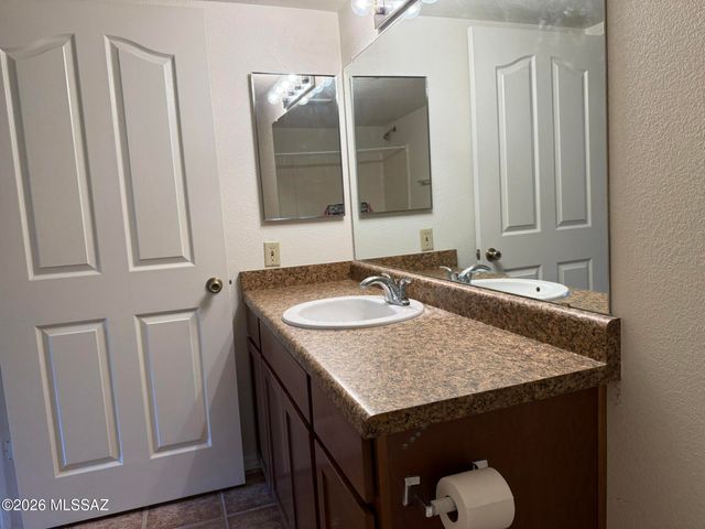 5751 N Kolb Rd Unit 11102, Tucson, AZ 85750