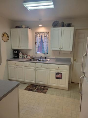 N4521 W Shoreplace Road, Cambridge, WI 53523