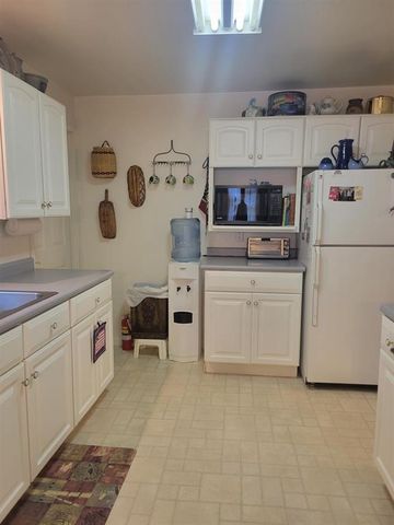 N4521 W Shoreplace Road, Cambridge, WI 53523