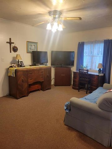 N4521 W Shoreplace Road, Cambridge, WI 53523