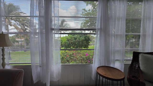 2900 NW 46th Avenue 213, Lauderdale Lakes, FL 33313