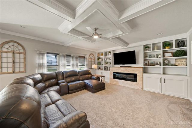 875 Grande Oaks Drive, Hamilton Twp, OH 45152