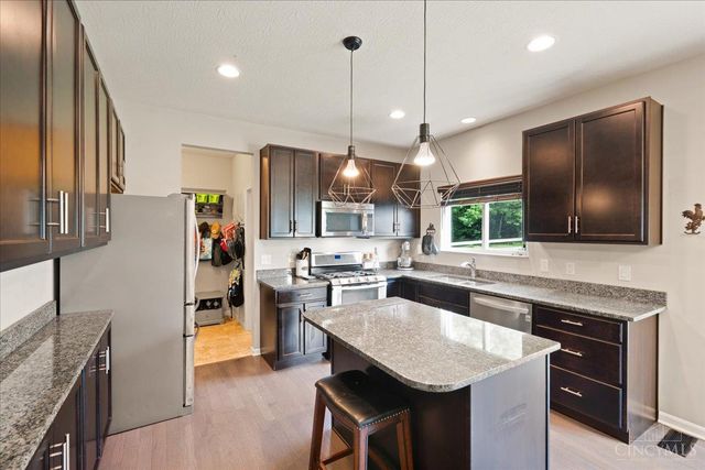 875 Grande Oaks Drive, Hamilton Twp, OH 45152