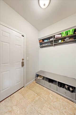 875 Grande Oaks Drive, Hamilton Twp, OH 45152