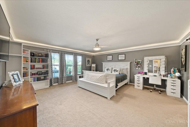 875 Grande Oaks Drive, Hamilton Twp, OH 45152