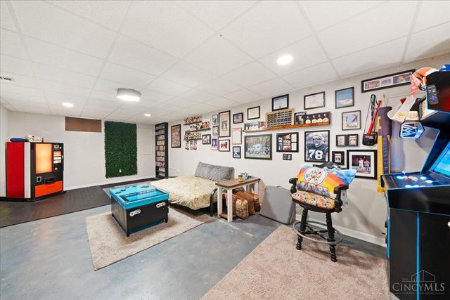 875 Grande Oaks Drive, Hamilton Twp, OH 45152