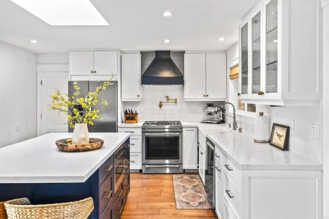 804 Cypress Drive, Vista, CA 92084