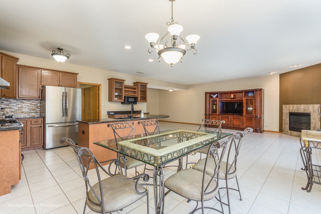 14825 Steven Court, Lemont, IL 60439