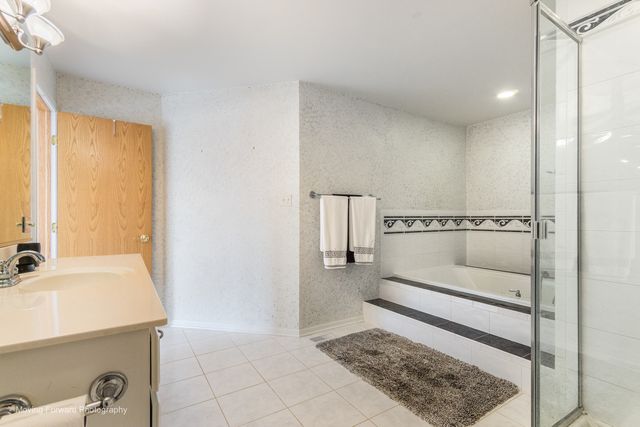 14825 Steven Court, Lemont, IL 60439