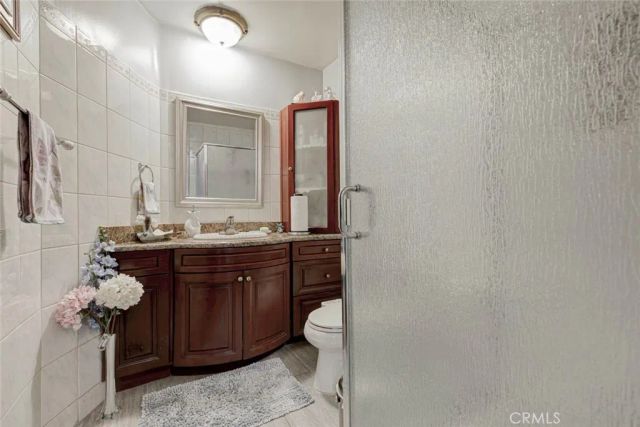 1401 Valley View 206, Glendale, CA 91202