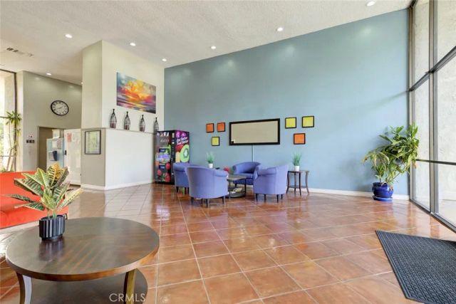 1401 Valley View 206, Glendale, CA 91202