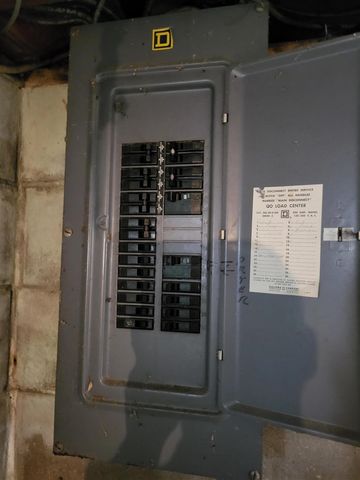 739 Dixie Drive, Benton Harbor, MI 49022