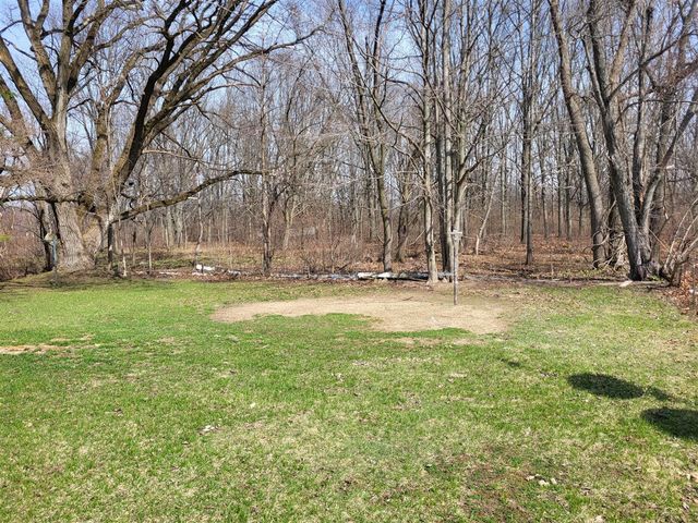 739 Dixie Drive, Benton Harbor, MI 49022