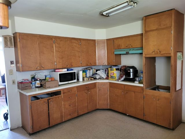 739 Dixie Drive, Benton Harbor, MI 49022