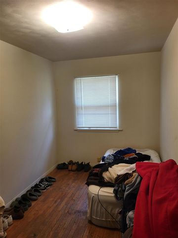 739 Dixie Drive, Benton Harbor, MI 49022