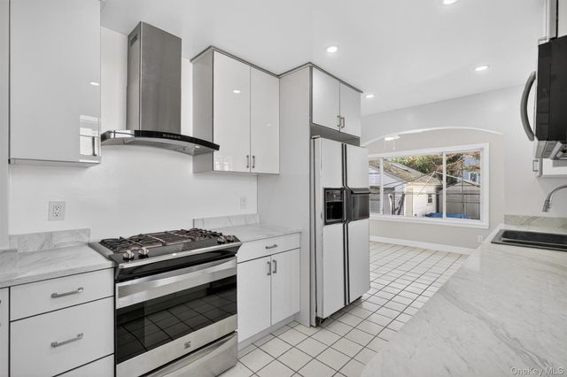 124 Sherwood Avenue, Yonkers, NY 10704