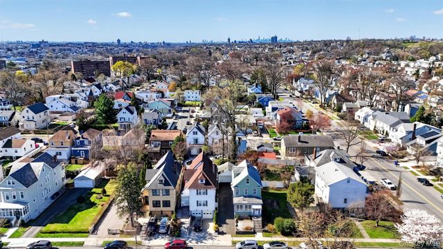 124 Sherwood Avenue, Yonkers, NY 10704