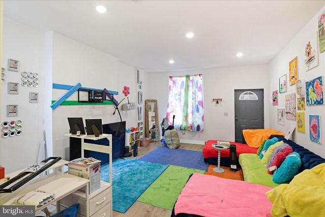 1910 N 3RD ST, Harrisburg, PA 17102