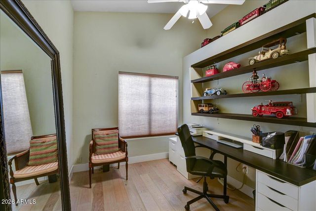 19457 N 87TH Drive, Peoria, AZ 85382