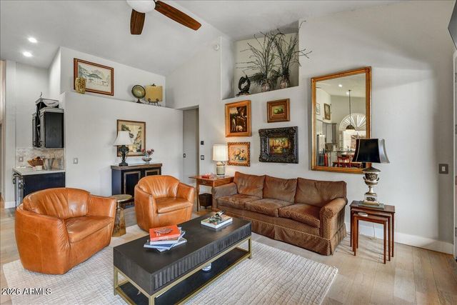 19457 N 87TH Drive, Peoria, AZ 85382