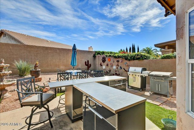 19457 N 87TH Drive, Peoria, AZ 85382