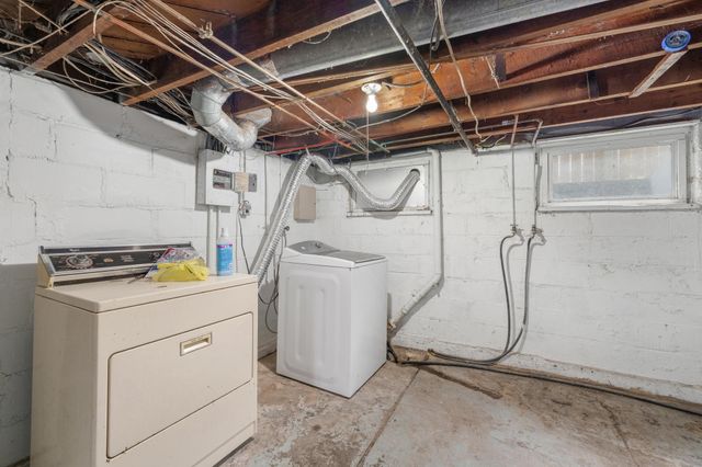 410 W 16th St N, Wichita, KS 67203