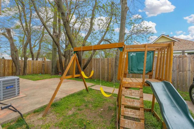 410 W 16th St N, Wichita, KS 67203