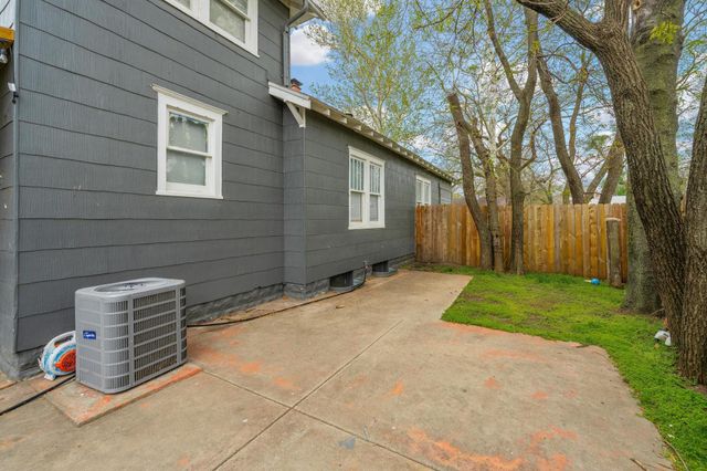 410 W 16th St N, Wichita, KS 67203