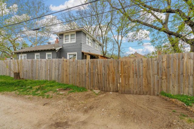 410 W 16th St N, Wichita, KS 67203