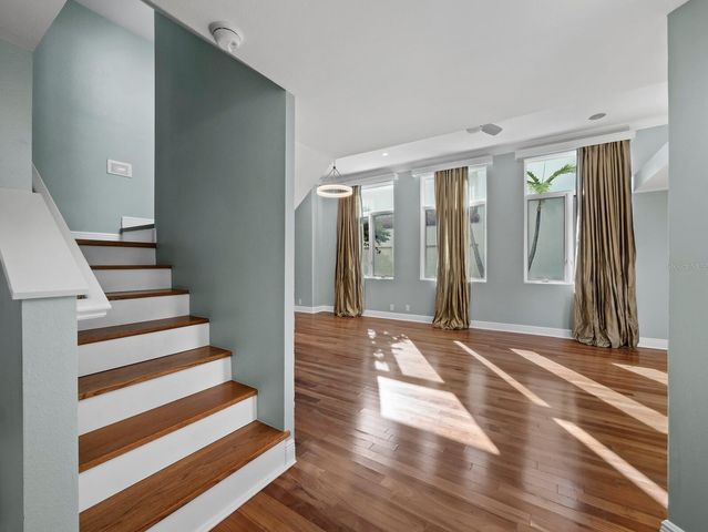 200 COCOANUT AVENUE 7, Sarasota, FL 34236