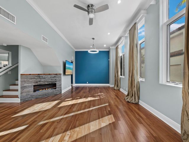 200 COCOANUT AVENUE 7, Sarasota, FL 34236