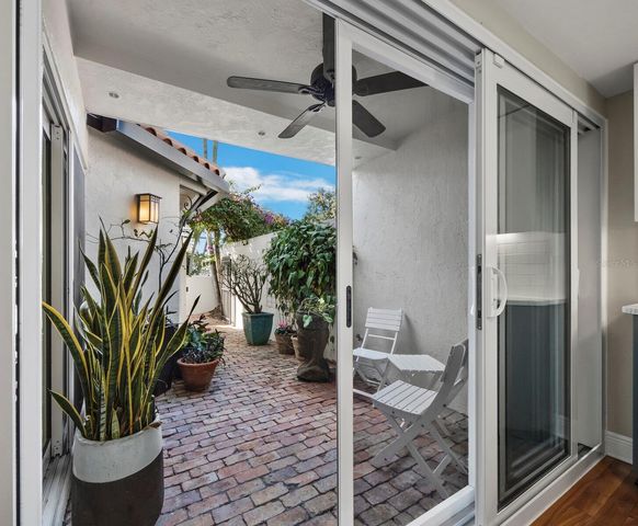 200 COCOANUT AVENUE 7, Sarasota, FL 34236