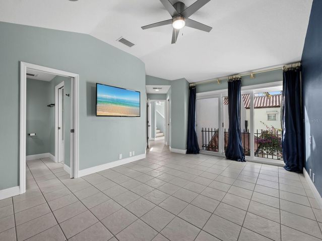 200 COCOANUT AVENUE 7, Sarasota, FL 34236