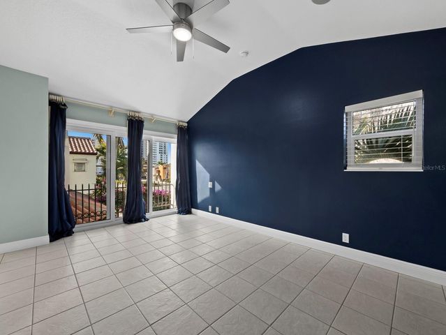 200 COCOANUT AVENUE 7, Sarasota, FL 34236