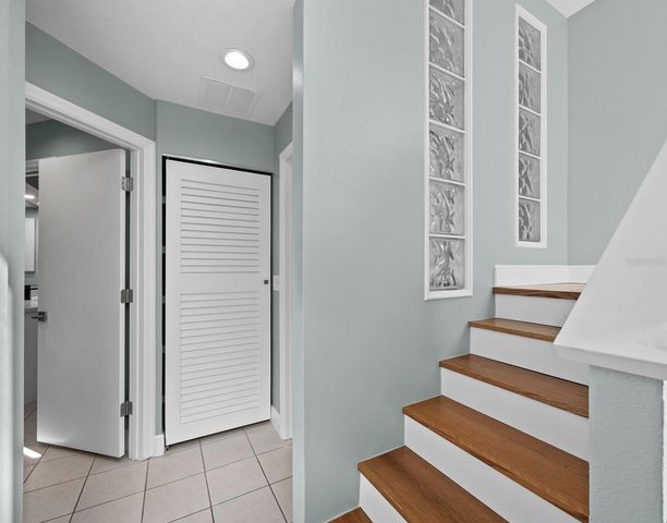 200 COCOANUT AVENUE 7, Sarasota, FL 34236