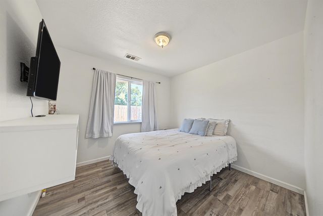 2637 W Acacia, Stockton, CA 95203