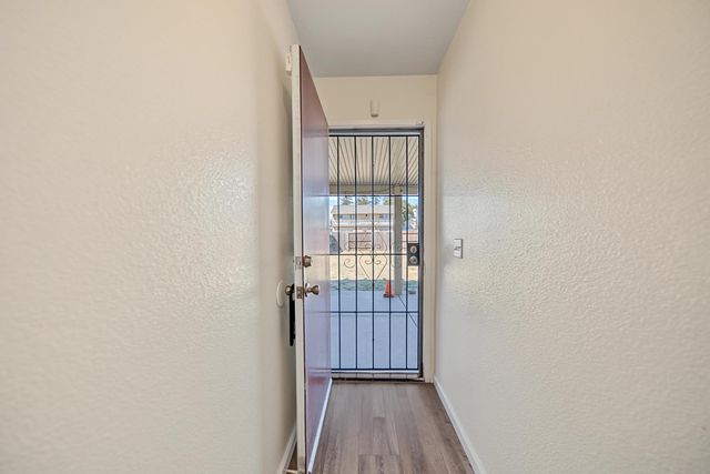 2637 W Acacia, Stockton, CA 95203