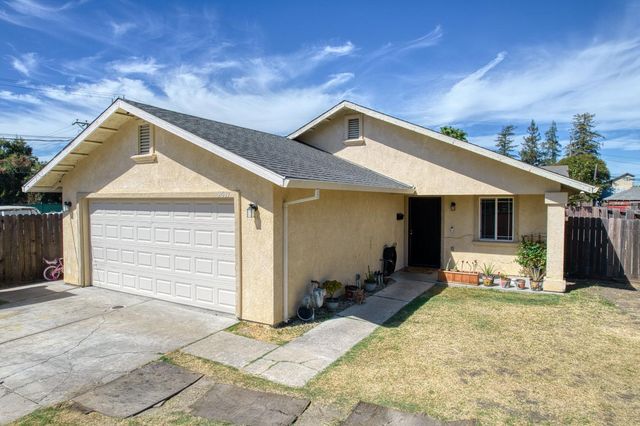 2637 W Acacia, Stockton, CA 95203